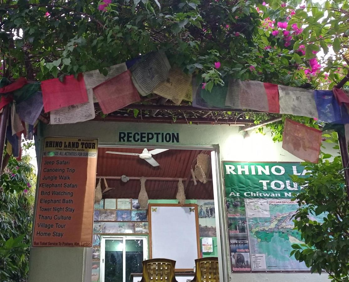 Hotel Rhino Land, Sauraha Eksteriør bilde